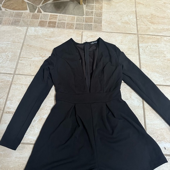 Womens plunging neck boxy pleated romper - Picture 4 of 7